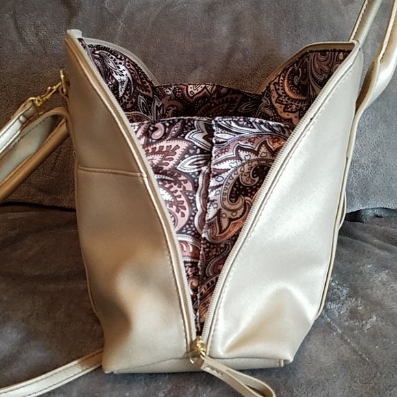 Purse - Picture 4 of 4